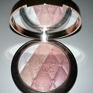 Charlotte Tilbury Pillow Talk Highlighter